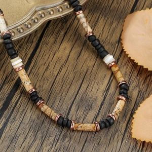 Boho Herrenhalskette mit Lavastein, Bildstein-Perlen und Metall-Abstandshalter-Details
