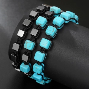 Set de 3 pulseras de yoga ajustables con hematita negra y piedras de turquesa cuadradas