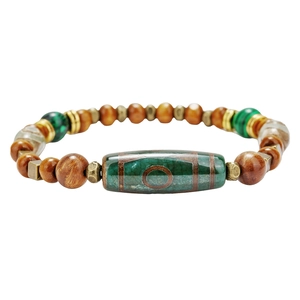 Ethno-Armband im tibetischen Stil mit grüner Dzi-Perle, Tigerauge und Holzperlen