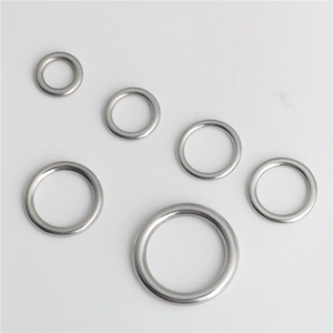 Polished stainless steel circular O-rings in six various sizes for jewelry making