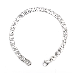 Polished stainless steel interlocking heart link chain bracelet with lobster clasp closure