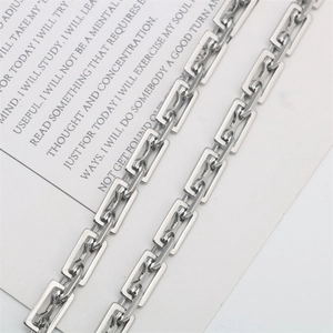 Collana in acciaio inossidabile con maglie rettangolari geometriche lucide per uomo e donna