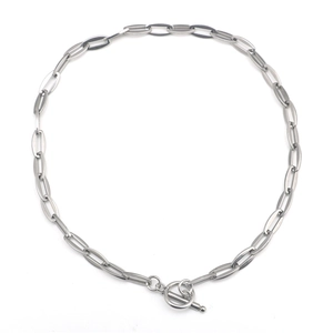 Collar unisex de acero inoxidable con cadena de clip y un elegante cierre de palanca OT