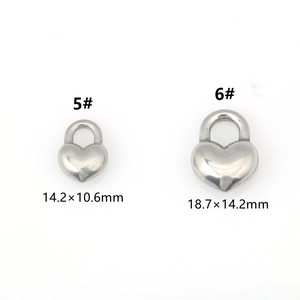 Detailed size comparison for stainless steel heart lock pendants in 14.2mm and 18.7mm sizes