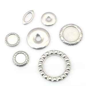Edelstahl Rund Hohl Konzentrische Kreise Anhänger Geometrische Charms Für DIY Schmuckherstellung Fashion Punk Accessoire