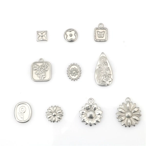 Stainless Steel Flower Daisy Butterfly Rose Pendants For DIY Jewelry Making Vintage Punk Style Charms Accessories Women