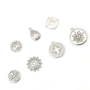 Set de 7 colgantes celestiales de acero inoxidable plateado con sol y luna para joyería DIY