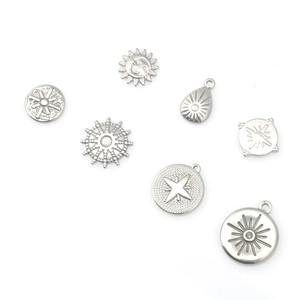 Set de 7 colgantes celestiales de acero inoxidable sol y luna para joyería punk DIY