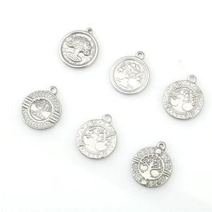 Set de 6 colgantes de árbol de la vida en acero inoxidable con bordes variados para joyería