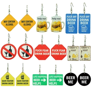 Boucles d'Oreilles Pendantes en Bois Slogans de Bière Amusants pour Femmes Design Imprimé Panneau d'Alcool Humour Bijoux