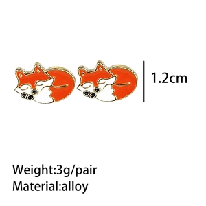 Detail of fox-shaped alloy earrings showing 1.2cm height and 3g weight specifications