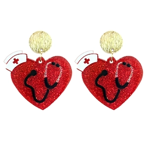 Boucles d'oreilles cœur pailletées avec chapeau d'infirmière et stéthoscope médical