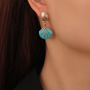 Vintage Alloy Enamel Shell Dangle Earrings For Women Gold Plated Coastal Ocean Beach Vacation Fashion Jewelry Gift