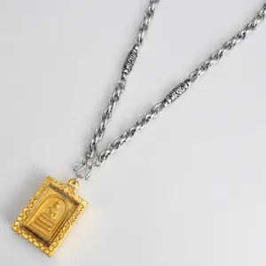 Collar de cadena torcida de 8mm en acero inoxidable con colgante de Buda dorado