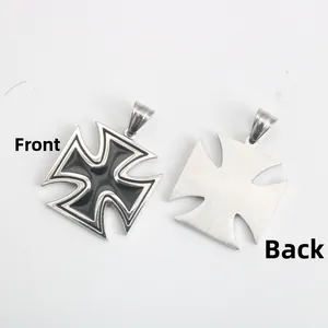Détails recto verso du pendentif croix de fer vintage en acier inoxydable avec émail noir