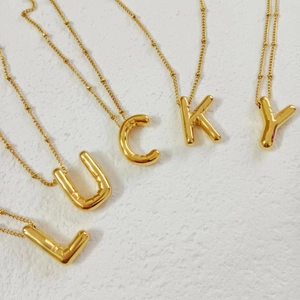 18K vergoldete Edelstahl-Buchstaben-Halsketten im Ballon-Stil mit LUCKY-Anhänger und Perlenkette