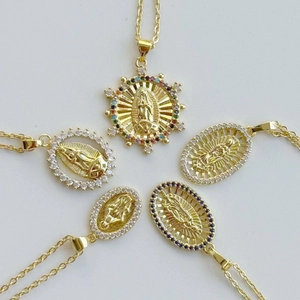 Collar Con Colgante De Cobre Vintage Con Relieve De Nuestra Señora De Guadalupe Religioso Virgen María Estrás Oro Joyería Mujer