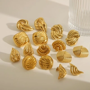 Set of vintage 18K gold plated stainless steel earrings with textured relief patterns