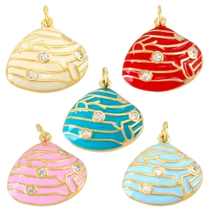 Lot de 5 pendentifs coquillages dorés avec émail coloré et zircons scintillants