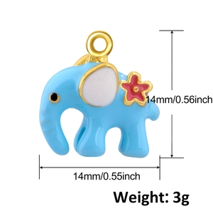 Joli pendentif éléphant en émail bleu ciel avec fleur rose et mesures incluses