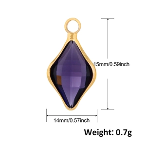 Macro detail of purple rhombus glass charm with gold plating and size measurements