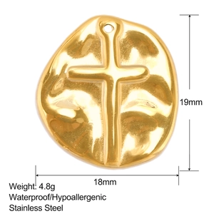 Detailed view of a gold hollow cross heart pendant with size dimensions 19mm x 18mm