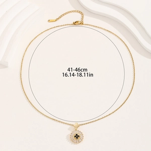 Collana dorata con ciondolo a quadrifoglio nero e cristalli lucidi, lunghezza 41-46 cm