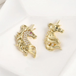 Pendentifs licorne plaqués or 14k avec cristaux de zircon pour la création de bijoux