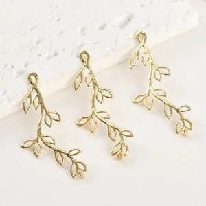 Colgantes de ramas y hojas caladas bañados en oro de 14k para joyería DIY