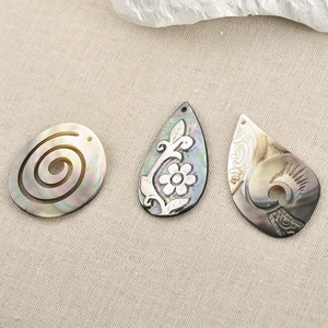 Pendenti in conchiglia nera con motivi vintage per la creazione di gioielli fai da te