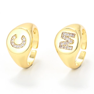 Anelli con Sigillo Aperti con Lettera Iniziale Zirconia Pavé per Donna Uomo Rame Placcato Oro Alfabeto Regolabile Gioielli alla Moda