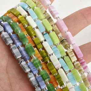 Bunte 4x10mm Millefiori Glas Rechteckrohr Perlen für DIY Schmuckherstellung in der Hand