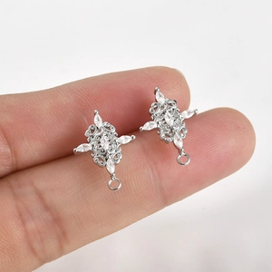 Macro di pendenti per orecchini a croce in pizzo placcati oro 14k con zirconi marquise