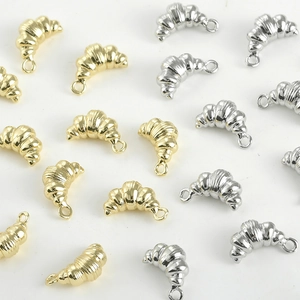 Mini Croissant Shape Copper Pendants Gold Silver Plated Cute Food Charm For DIY Necklace Bracelet Earring Jewelry Making Accessories