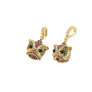 Colgante de danza del león chino chapado en oro 18k con coloridos diamantes imitación