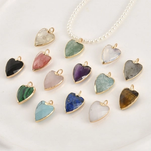 Pendentifs Coeur en Cristal Naturel Charmes en Pierre Plaqué Or pour Fabrication de Bijoux DIY Collier Bracelet Accessoires Femmes