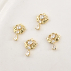 Pendentif ailes d'ange en or 14 carats avec zircone pour création de bijoux faits main