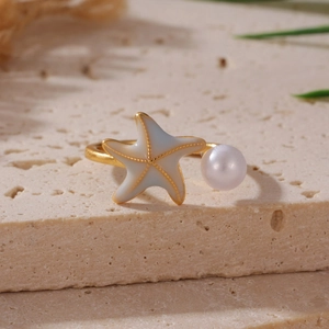 Elegante anello aperto con stella marina e perla placcato in oro 18K stile mare