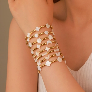 18K Vergoldet Edelstahl Perlenarmband Für Damen Mit Weißer Muschel Kreuz Mond Stern Herz Anhängern Verstellbar Schmuck