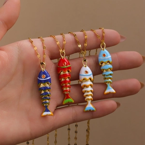 Edelstahl Bunte Emaille Fisch Anhänger Halskette Für Damen Kupfer Tropföl Flexible Fischgräte Ozean Stil Schmuck