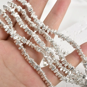 Perle distanziatrici a triangolo in pietra vulcanica argento per gioielli fai-da-te