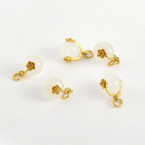 Cinque ciondoli vintage in giada e oro 18k a forma di fiore per gioielli fai da te