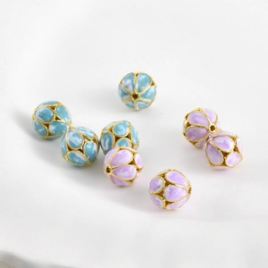 Cuentas de flores de esmalte cloisonné bañadas en oro de 18K para creación de joyas DIY