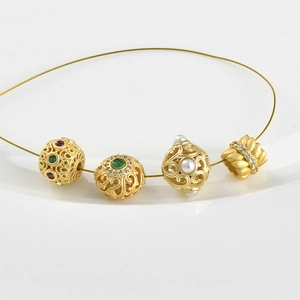 Perles d'espacement évidées dorées avec rubis émeraude zircons et perles pour bijoux DIY