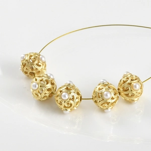 Macro de perles dorées ajourées avec petites perles pour création de bijoux DIY