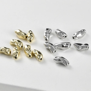 Perles d'espacement baroques irrégulières plaquées or 14k avec finition miroir polie