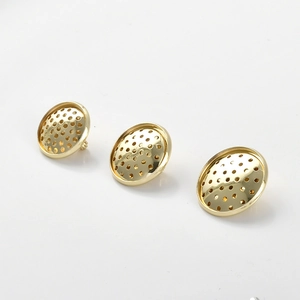 Drei 14k vergoldete perforierte Brosche-Scheiben für DIY Schmuckherstellung Zubehör-Set