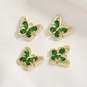 Ciondoli a farfalla placcati oro 14k con zirconi verde smeraldo per gioielli fai da te