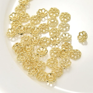 Macro di copriperle a forma di fiocco di neve placcati oro 14k per creazione gioielli