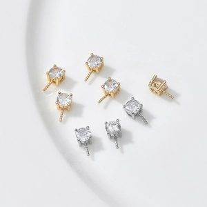 Connettori per ciondoli in perle placcati oro 18k con castone in zircone cubico